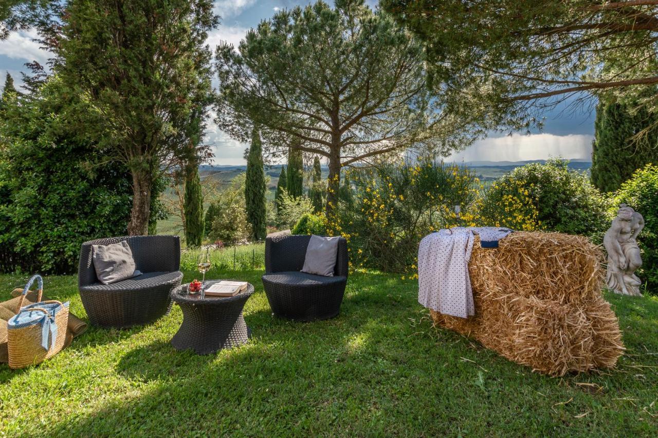 Tuscany Balcony: Crete Senesi Casetta Exterior photo