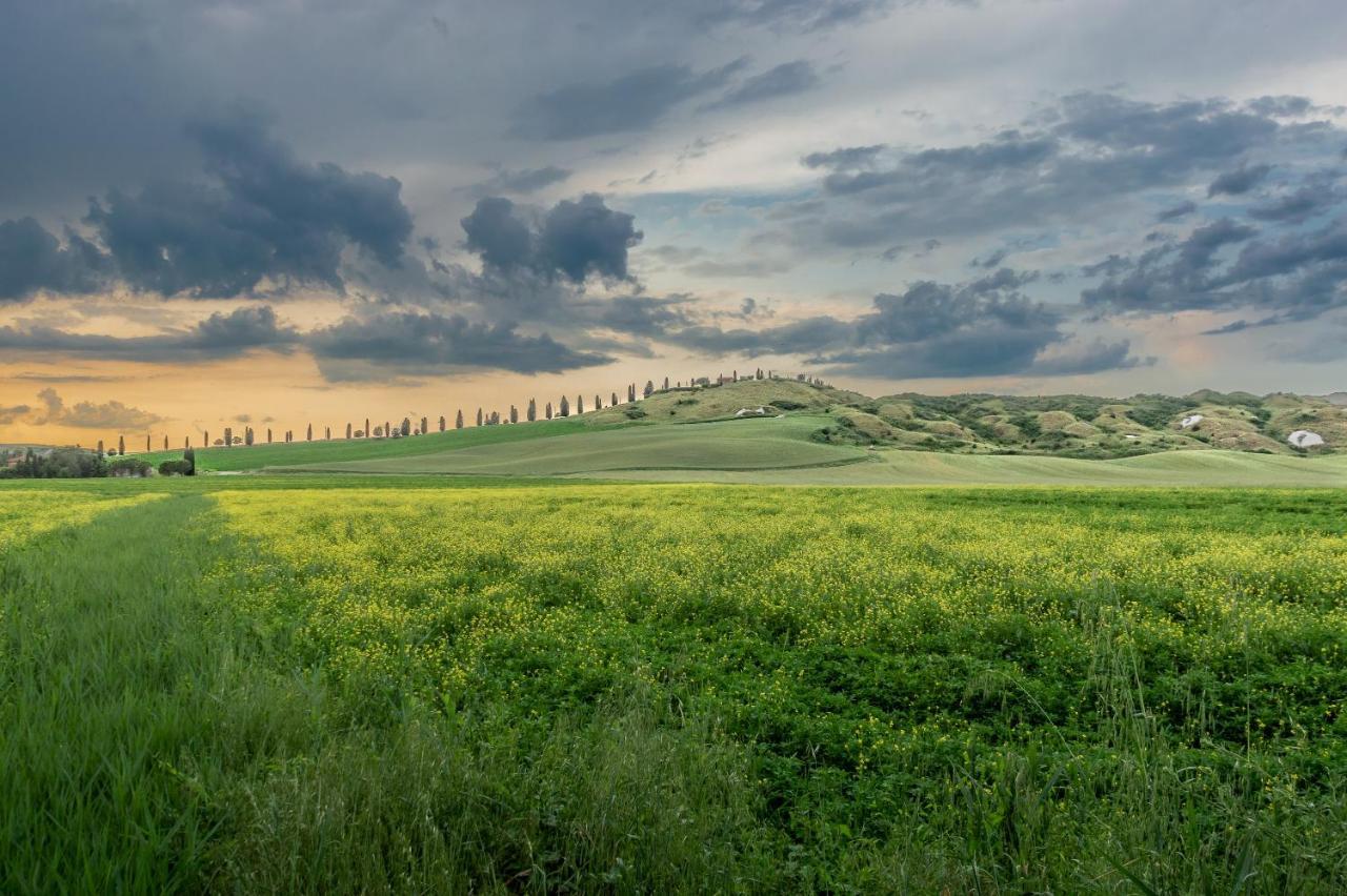 Tuscany Balcony: Crete Senesi Casetta Exterior photo