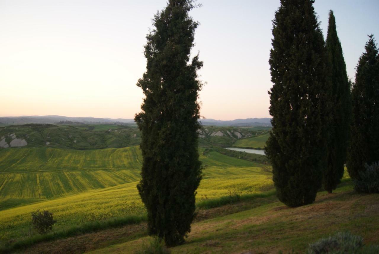 Tuscany Balcony: Crete Senesi Casetta Exterior photo
