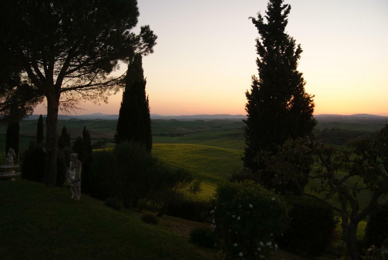 Tuscany Balcony: Crete Senesi Casetta Exterior photo